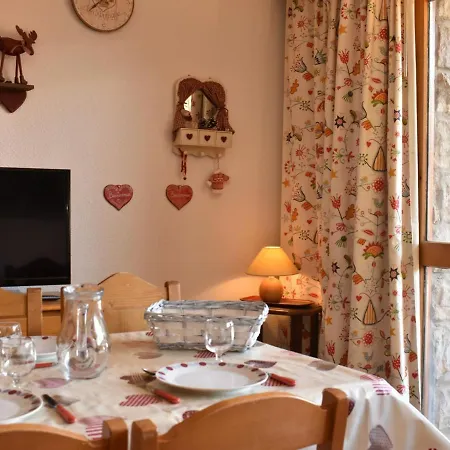 Appartement Méribel, 1 Pièce, 4 Personnes - Fr-1-180-312